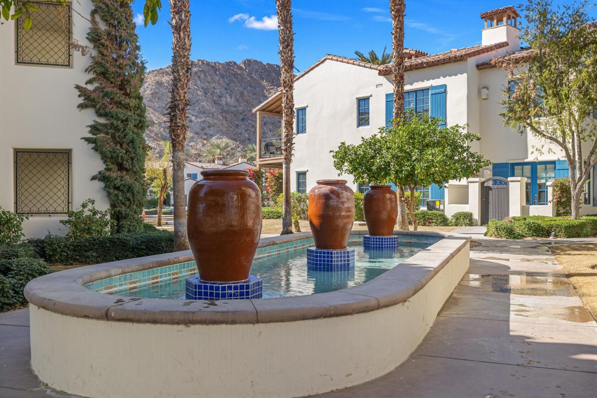 T21 Lux Villa With Fountain View Condo La Quinta Luaran gambar